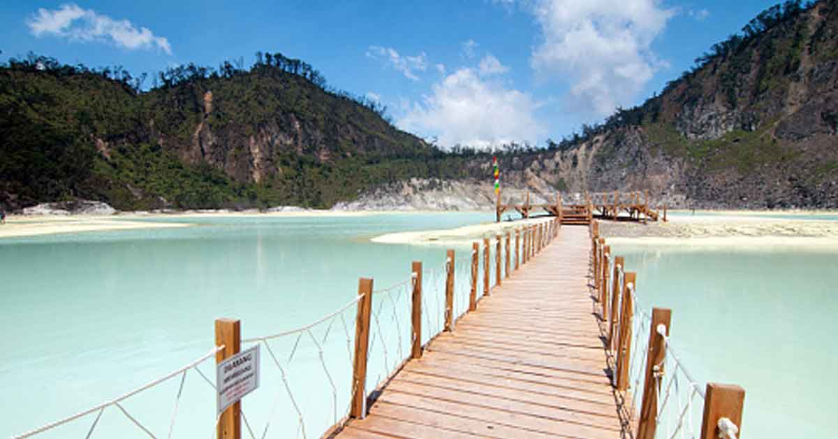 Destinasi Wisata Kawah Putih di Ciwidey