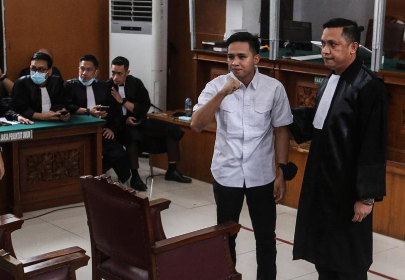 Bharada Richard Eliezer Pudihang Lumiu dan Pengacara Ronny Talapessy [liputan6]