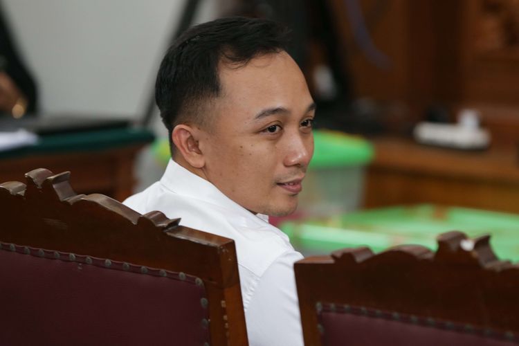 Ricky Rizal Divonis 13 Tahun Penjara Di Kasus Pembunuhan Brigadir Yosua [kompas]