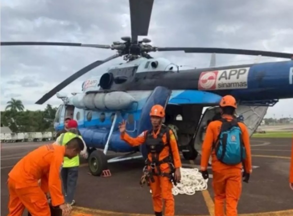 Ilustrasi Tim SAR akan melakukan evakuasi korban Helikopter rombongan Kapolda Jambi di Kerinci [headtopics]