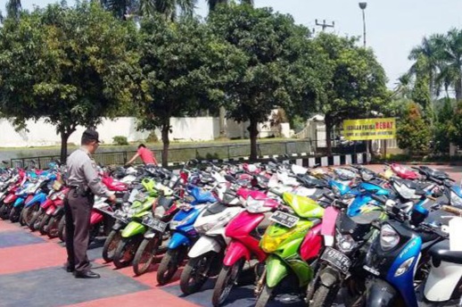 Ilustrasi motor parkir di kantor polisi [tribunnews]