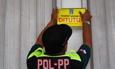 Ilustrasi Satpol PP Menyegel Toko [inews]