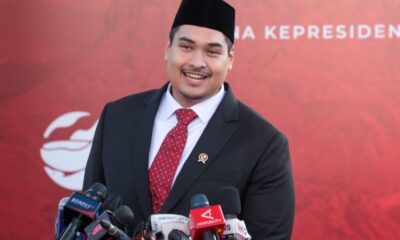 Presiden Joko Widodo secara resmi melantik Ario Bimo Nandito Ariotedjo atau akrab dipanggil Dito Ariotedjo sebagai Menteri Pemuda dan Olahraga Republik Indonesia (Menpora RI) yang baru [kemenpora]