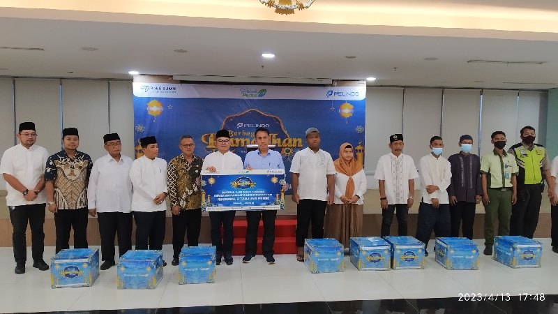 Pelindo Regional 2 Tanjung Priok Bagikan Paket Sembako