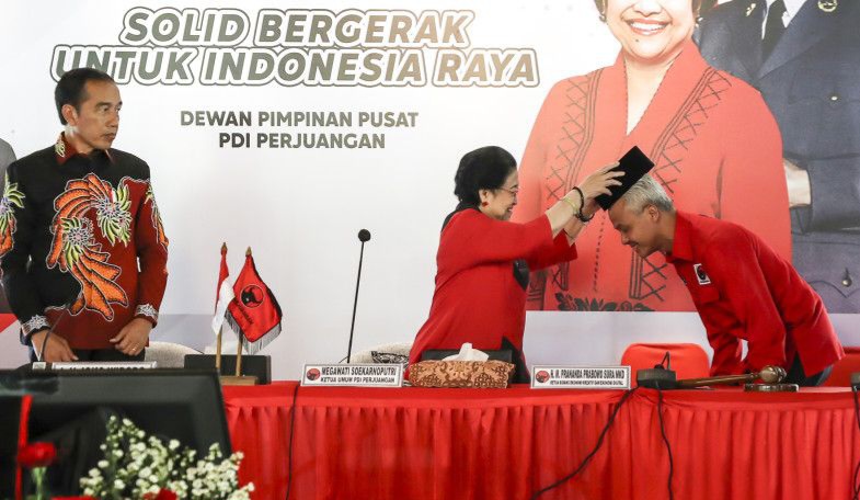 Ganjar Pranowo ditetapkan Megawati menjadi bakal capres di pemilu 2024 dari PDIP [antara]