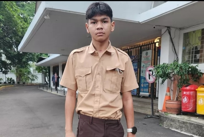 Cristalino David Ozora (17) kembali sekolah lagi [kilat]