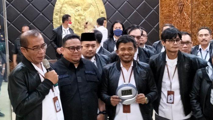 KPU RI secara resmi telah menutup pendaftaran bacaleg 2024 [tribunnews]