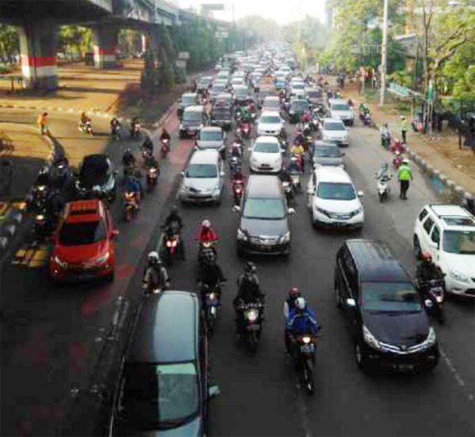 Kendaran kembali padati jalan Kalimalang