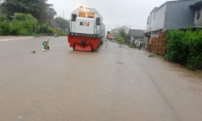 Banjir di Jember, perjalanan KA terganggu