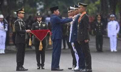 Presiden Jokowi hari ini melantik ratusan perwira TNI-Polri yang berasal dari lulusan Akademi Militer (akmil) dan Akademi Kepolisian (Akpol) angkatan 2023 [okezone]