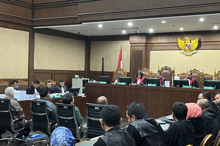 Sidang tuntutan kasus dugaan korupsi proyek pengadaan satelit slot orbit 123 derajat Bujur Timur (BT) kontrak sewa dengan satelit Artemis Avanti di Kemenhan RI tahun 2015 di ruang Prof M Hatta Ali, Pengadilan Tindak Pidana Korupsi (Tipikor) pada Pengadilan Negeri (PN) Jakarta Pusat, Jumat (7/7/2023) [kompas]