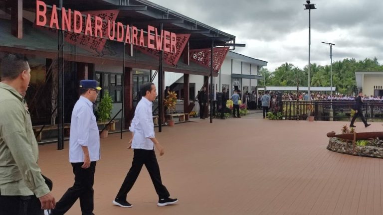 Presiden Joko Widodo hari ini telah meresmikan Bandara Ewer yang berada di Kabupaten Asmat, Papua Selatan, Kamis (6/7/2023) [fajarpapua]