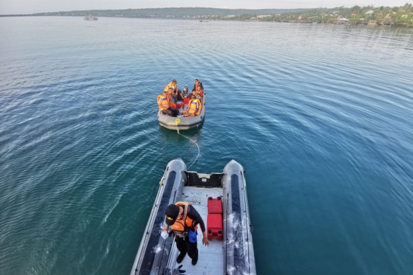 Tim SAR gabungan telah menghentikan pencarian penumpang kapal penyeberangan yang tenggelam di Teluk Mawangsaka Tengah, Kabupaten Buton Tengah, Sulawesi Tenggara [idntimes]