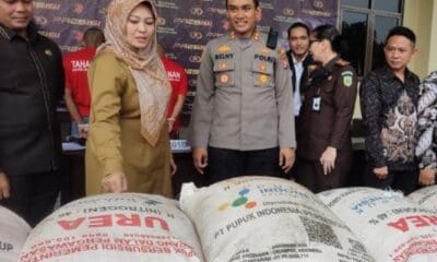 Forkopimda Pandeglang saat konferensi pers tentang pengungkapan kasus pupuk bersubsidi [poskota]