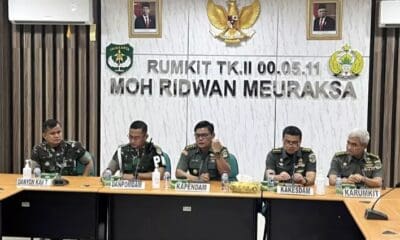 Konferensi pers soal oknum TNI melawan arus di jalan layang Tol MBZ km 25 [beritasatu]