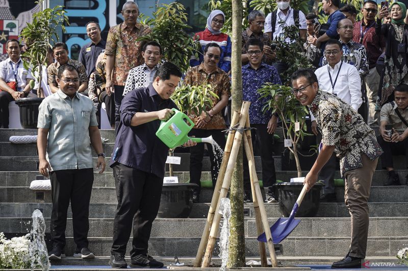 Erick Thohir saat acara Gotong Royong Boyong Pohon, Rabu (27/9/2023) [antara]