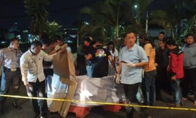 Polisi lakukan olah TKP di kasus mahasiswa yang diduga jatuh dari lantai 4 Mall Paragon Semarang [jawapos]