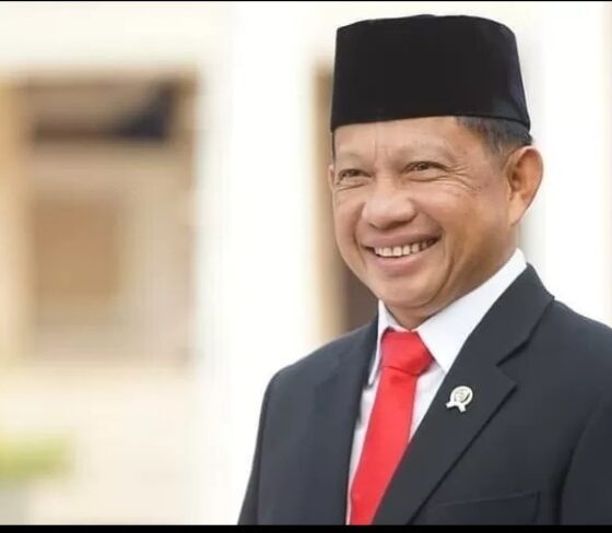 Menteri Dalam Negeri (Mendagri) Tito Karnavian [hops]
