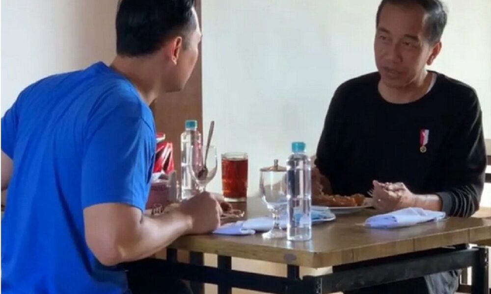 Presiden Jokowi dan AHY sarapan bareng di Yogyakarta [antara]