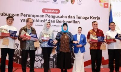 Satuan Tugas (Satgas) Percepatan Sosialisasi Undang-Undang (UU) Cipta Kerja bersama Ikatan Wanita Pengusaha Indonesia (IWAPI) mengadakan workshop di Jakarta, Jumat (8/3/2024) [liputan6]