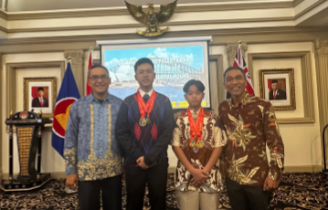 2 Siswa Indonesia Raih Medali Emas Pada Kompetisi Matematika Dan Bahasa Inggris Di Australia [kemdikbud]