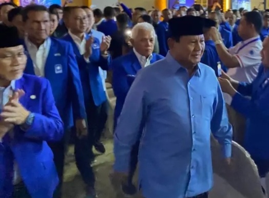 Presiden Indonesia terpilih Prabowo Subianto hadir dalam acara Bimtek dan Rakornas Partai Amanat Nasional (PAN) di JW Luwansa, Kuningan Jakarta Selatan, Kamis (9/5/2024) [liputan6]