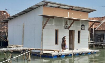 Rumah apung di Demak [detik]