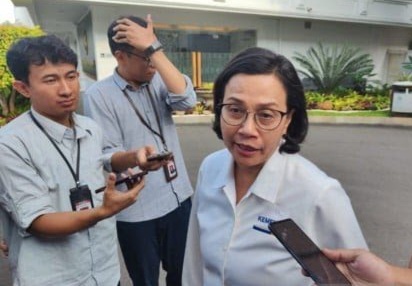 Menteri Keuangan Sri Mulyani Indrawati telah melaporkan kepada Presiden Joko Widodo soal kondisi fundamental ekonomi saat ini [bisnis]