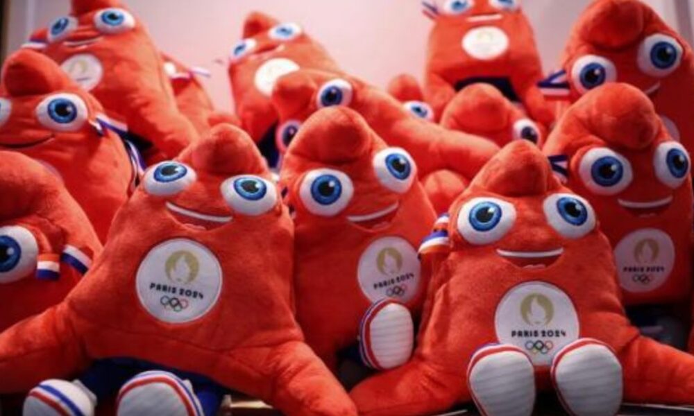 3 Maskot Olimpiade Paris 2024 Bindoid-e689ca9c