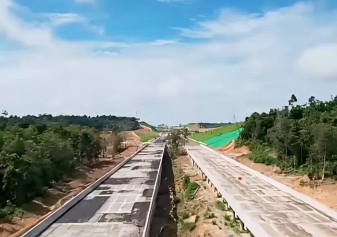 Di kawasan Jalan Tol IKN Segmen 3B KKT Kariangau-Simpang Tempadung ditanami 100 jenis pohon endemik Jawa [timenews]
