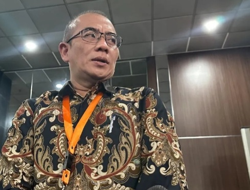 Presiden Joko Widodo (Jokowi) telah meneken keputusan presiden (keppres) pemberhentian Hasyim Asy'ari dari jabatan anggota KPU [antara]