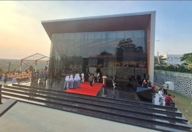 Indonesia resmi mempunyai Museum Penanggulangan Terorisme Adhi Pradana yang berlokasi di Kompleks Kantor Badan Nasional Penanggulangan Terorisme (BNPT), di Kabupaten Bogor, Jawa Barat [antara]
