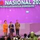 Ibu Negara, Iriana Joko Widodo (Jokowi), memperoleh penganugerahan Ibu Bangsa di acara puncak peringatan Hari Kebaya Nasional 2024 [okezone]
