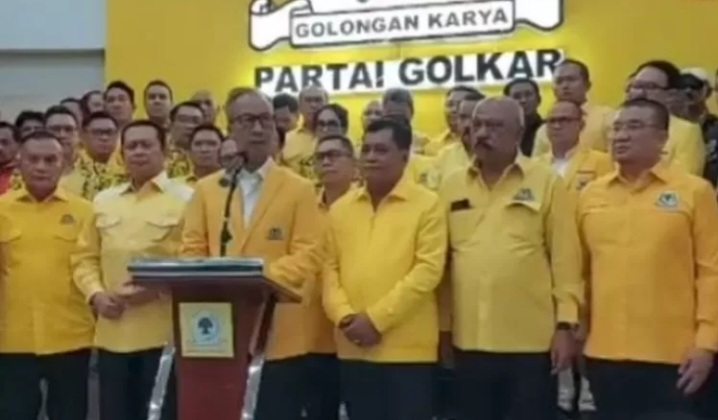 Pelaksana tugas (Plt) Ketua Umum Partai Golkar Agus Gumiwang menuturkan hasil rapat pleno tentang penentuan jadwal Rapat Pimpinan Nasional (Rapimnas) serta Musyawarah Nasional (Munas) Partai Golkar [suaramerdeka]
