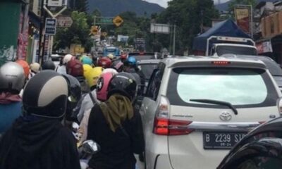 Kemacetan di jalur puncak bogor [gridoto]