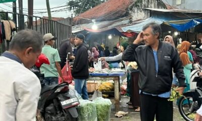 Kondisi pasar tumpah di jalan merdeka Bogor [jawapos]
