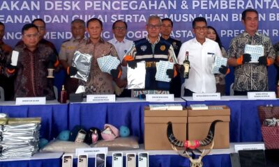 Bea cukai Soekarno-Hatta musnahkan barang ilegal termasuk iPhone 16 [disway]