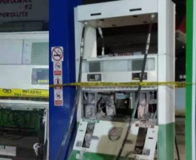 Dispenser Bensin Di SPBU Pondok Bambu Meledak [haijakarta]