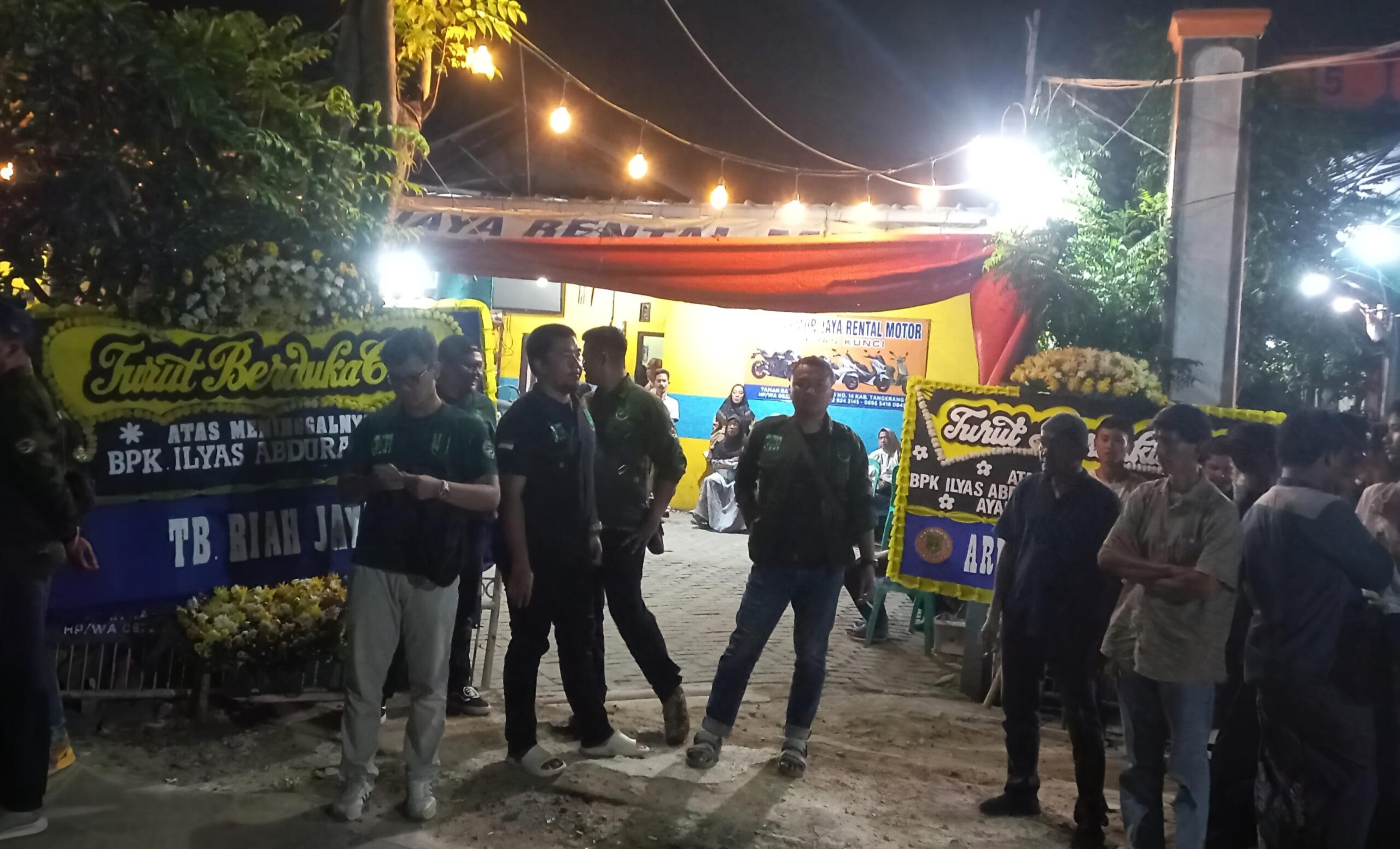 Suasana rumah duka bos rental mobil tewas tertembak di tol Merak-Tangerang [disway]