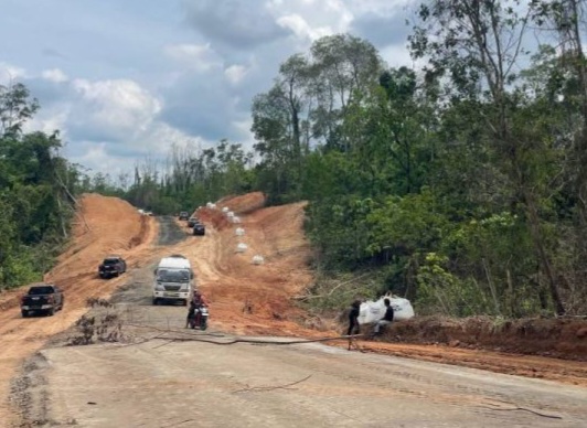 Ilustrasi Pemprov Kalimantan Selatan membuka jalan baru yang menhubungkan 4 desa yang terisolasi [kanalkalimantan]