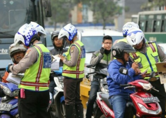 Ilustrasi tilang sistem poin [disway]
