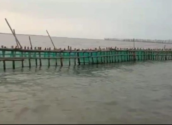Pagar misterius di laut Tangerang [jayaposnews]