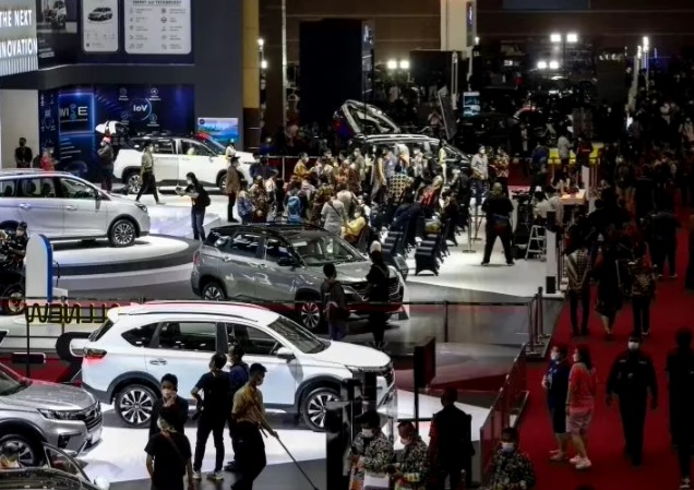 IIMS 2025 hadirkan berbagai merek mobil dan motor [antara]