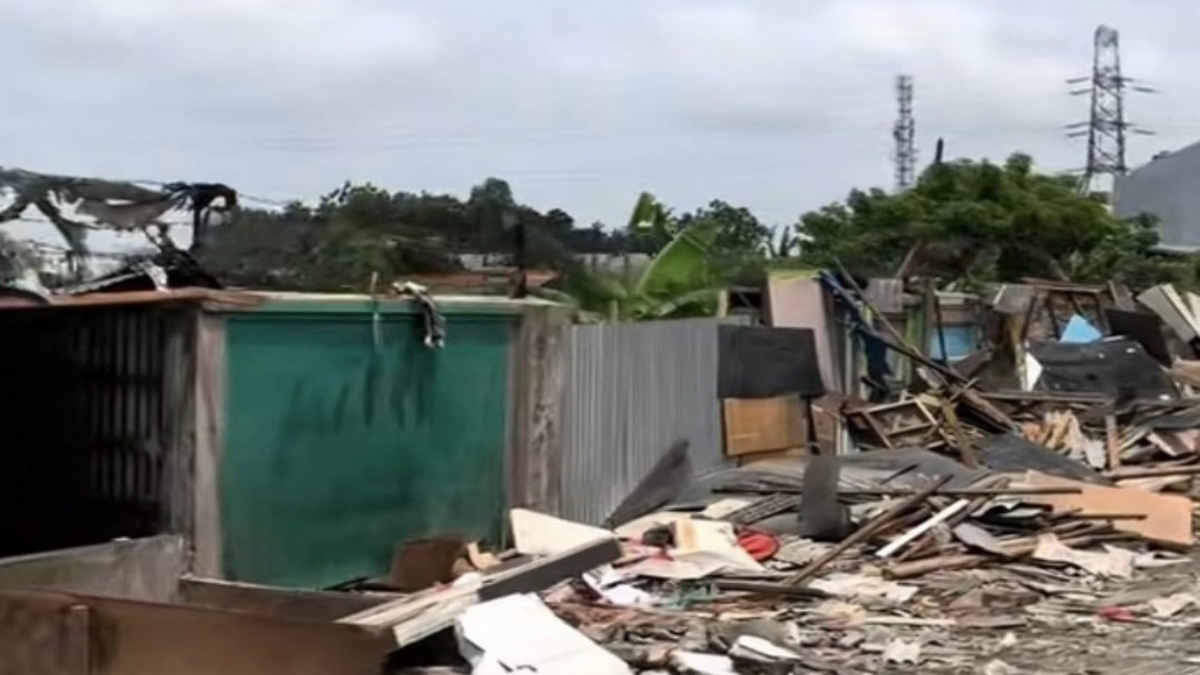 Penggusuran 5 rumah SHM di Tambun [wawainews]