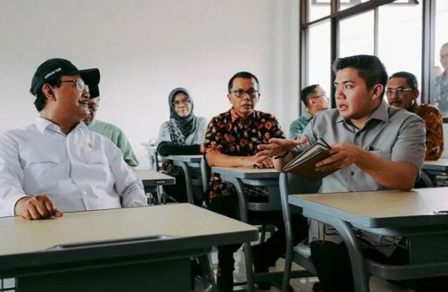 Seskab Teddy lakukan survei Sentra Kemensos di Bekasi [antara]