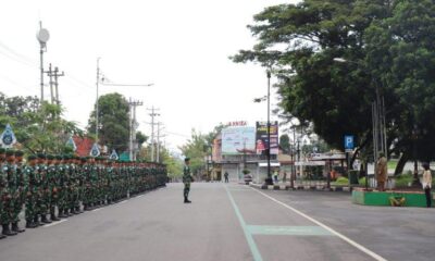 Bupati Purworejo, Yuli Hastuti sebagai pemimpin upacara pelepasan Satgas BGC TNI KONGA 39-G MONUSCO YONIF 412/BES/6/2 KOSTRAD [mercusuar]