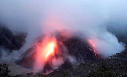 Ilustrasi letusan Gunung Kelud [merdeka]