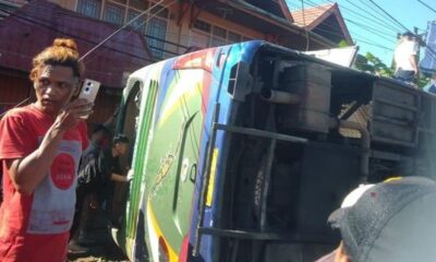 Kecelakaan Bus ALS Di Padang Panjang, tewaskan 12 orang [sinpo]