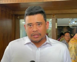 Gubernur Sumatera Utara Bobby Nasution nonaktifkan Kadis Pekerjaan Umum dan Penataan Ruang (PUPR) Sumatera Utara, Topan Ginting [bisnis]