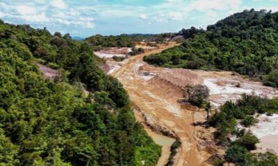 Terjadi kerusakan di Pulau Citlim akibat tambang [detik]